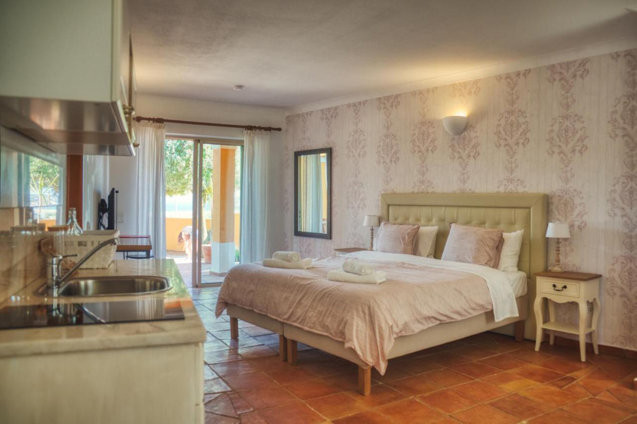 לאגוּ‏ש Moonshine Guest House With Private Studios And Private Cottage מראה חיצוני תמונה