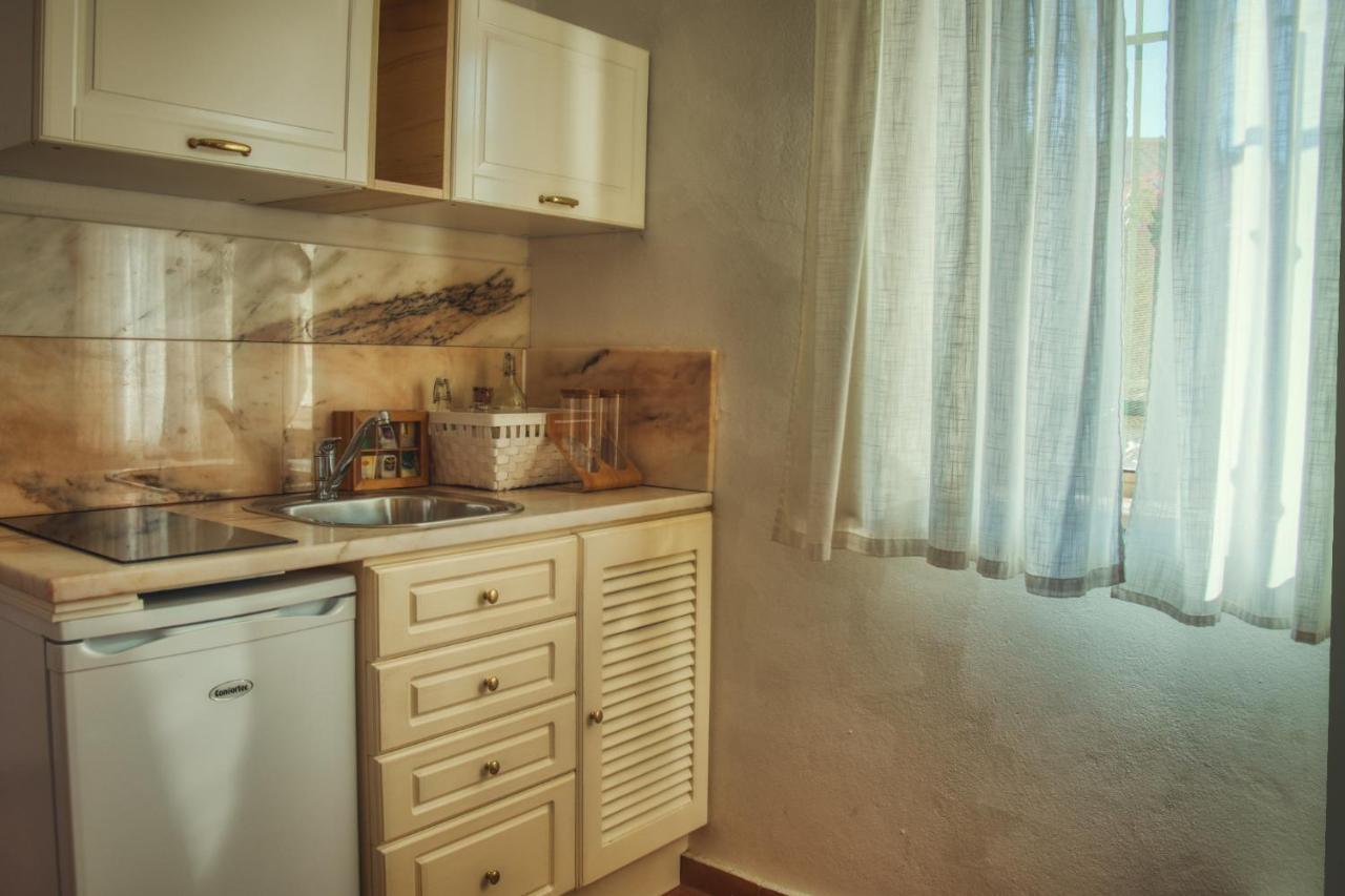 לאגוּ‏ש Moonshine Guest House With Private Studios And Private Cottage מראה חיצוני תמונה