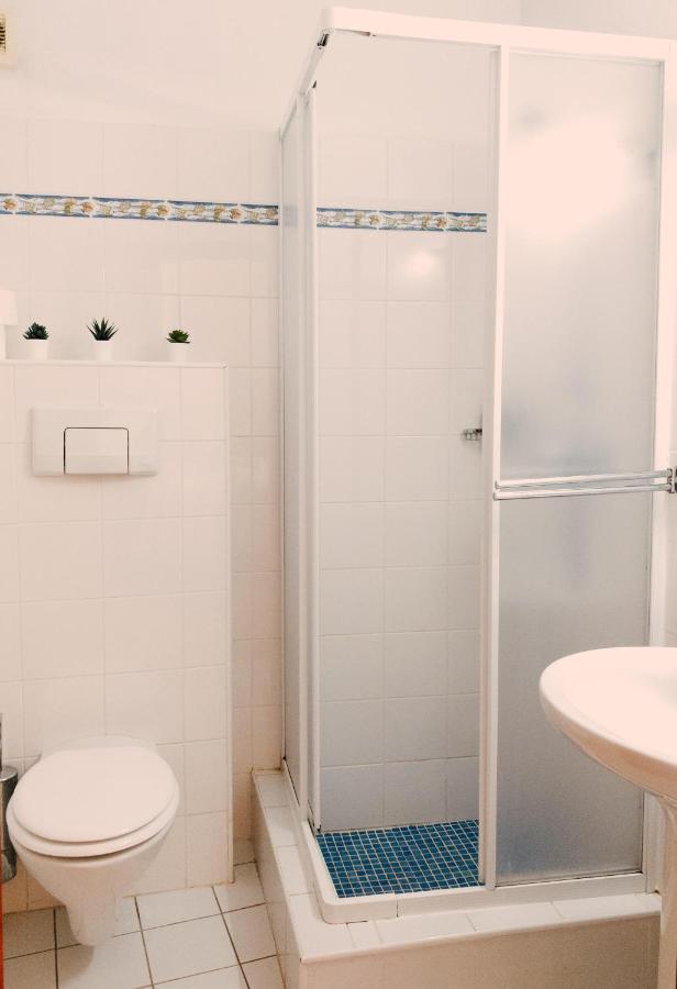 לאגוּ‏ש Moonshine Guest House With Private Studios And Private Cottage מראה חיצוני תמונה